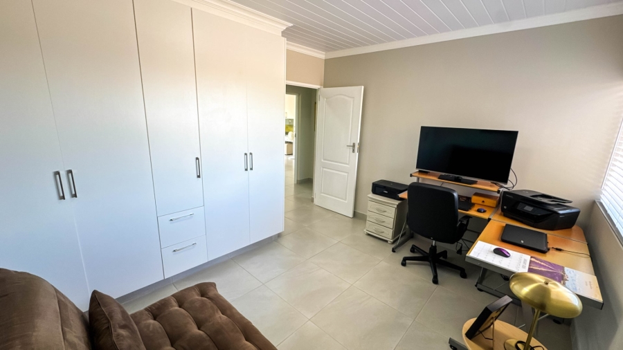 4 Bedroom Property for Sale in Dana Bay Western Cape